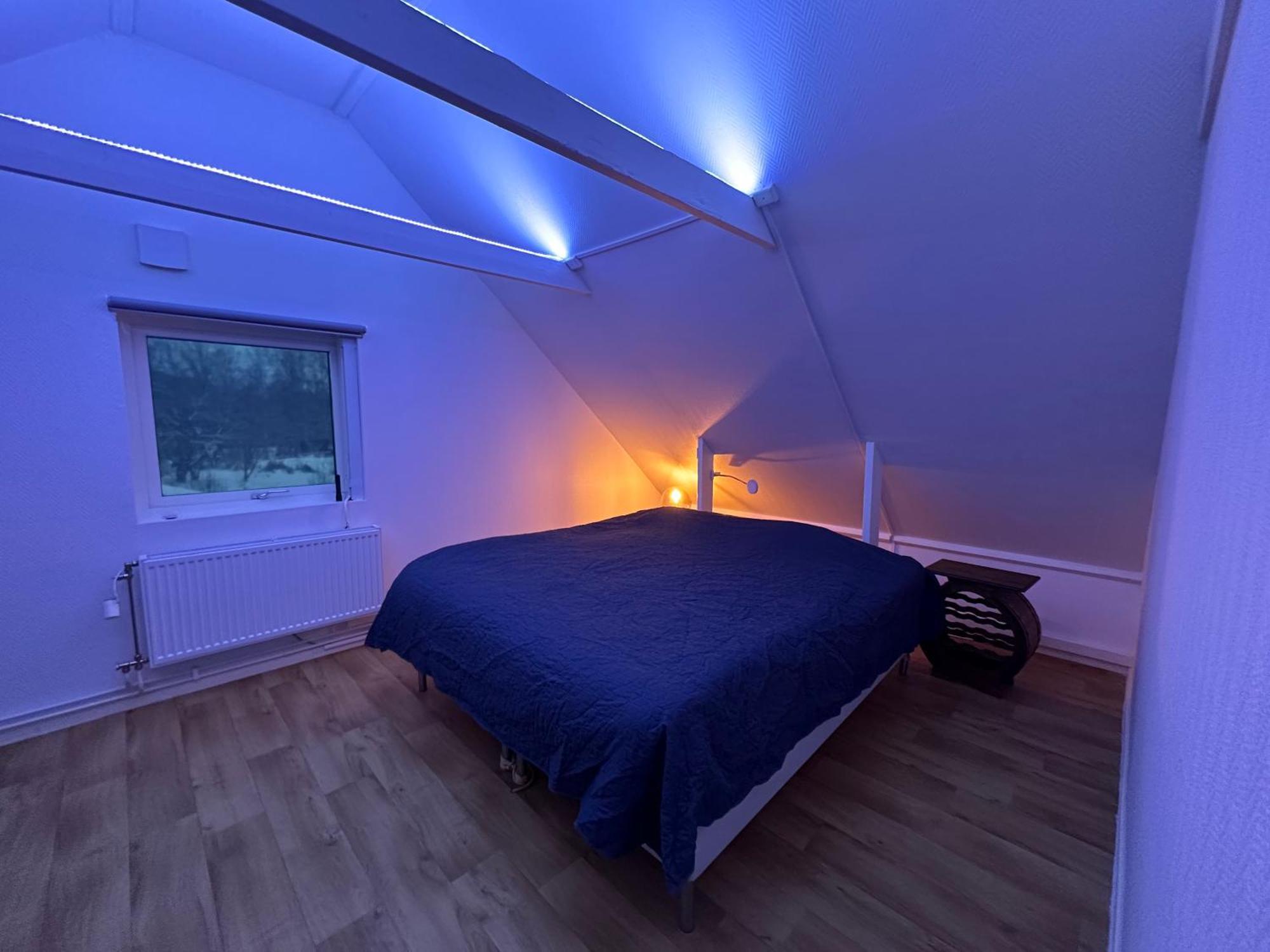 Stuga med sjöutsikt, stor altan, trygg bekvämt modernt Skinnskatteberg Exteriör bild