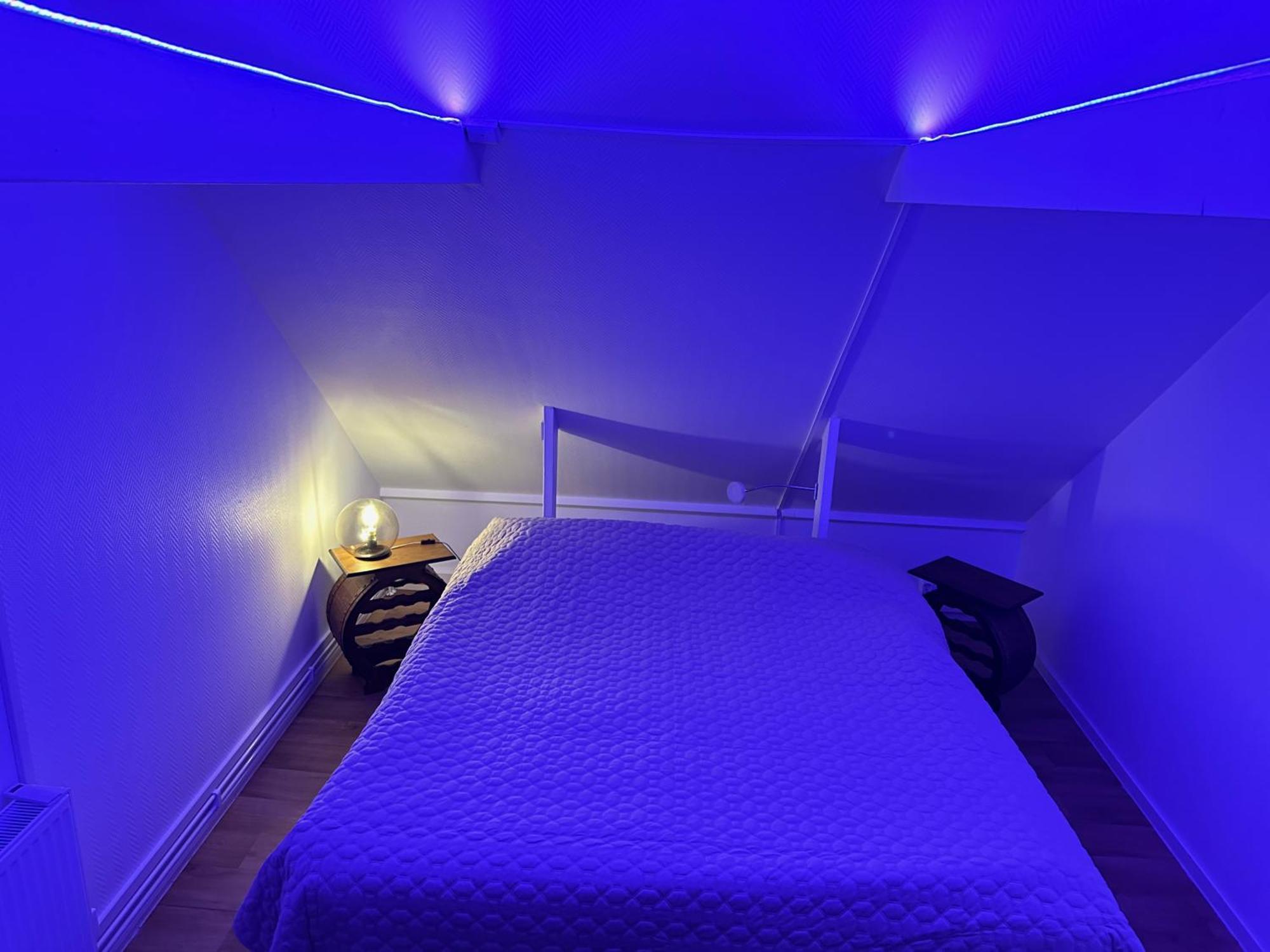 Stuga med sjöutsikt, stor altan, trygg bekvämt modernt Skinnskatteberg Exteriör bild