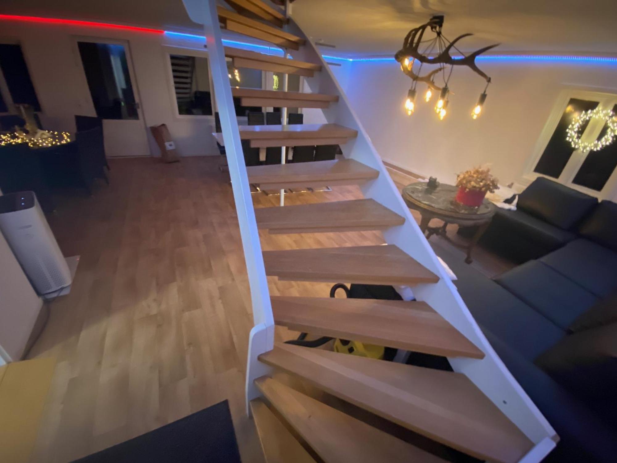 Stuga med sjöutsikt, stor altan, trygg bekvämt modernt Skinnskatteberg Exteriör bild